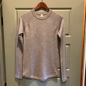 LuluLemon 100% Merino Wool Gray Long Sleeve Sweater With Thumb Holes. Never worn
